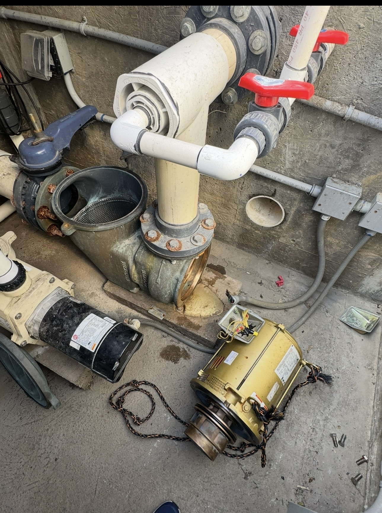 Fountain pump replacement and mechanical repair work in Anaheim